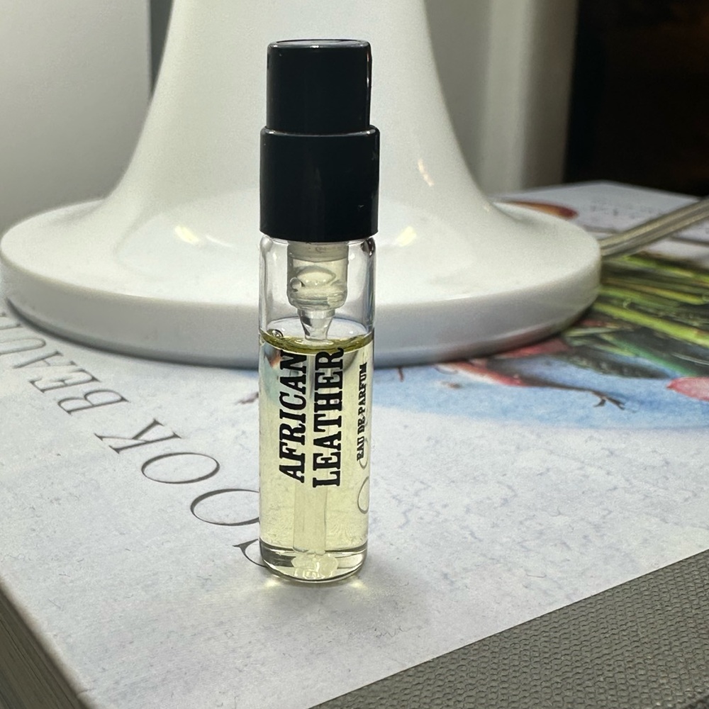 Memo perfume African Leather sample